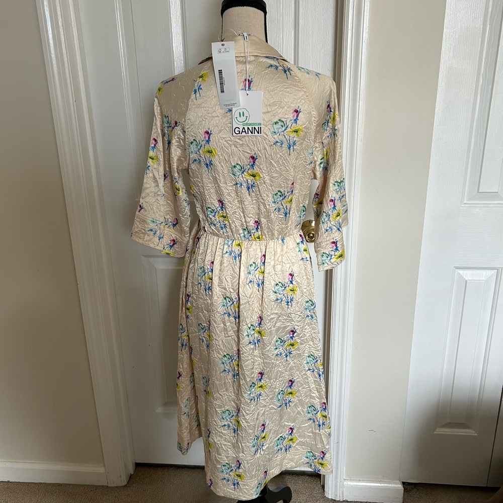 GANNI Floral Crinkled Satin Wrap Dress in Floral Rutabaga - Picture 6 of 16